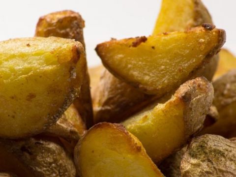 Aardappelen bakken